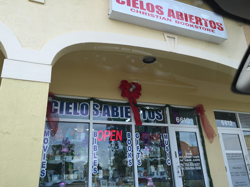Christian Book Store «Los Cielos Abiertos Christian Bookstore (Libreria Cristiana)», reviews and photos, 6610 Stirling Rd, Hollywood, FL 33024, USA