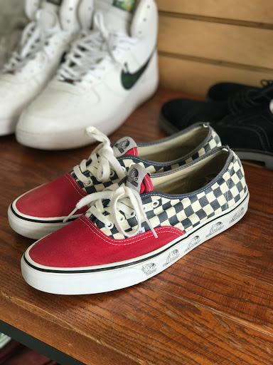 Dry Cleaner «Luigi Village Cleaners», reviews and photos, 4011 S Buffalo Dr # 108, Las Vegas, NV 89147, USA