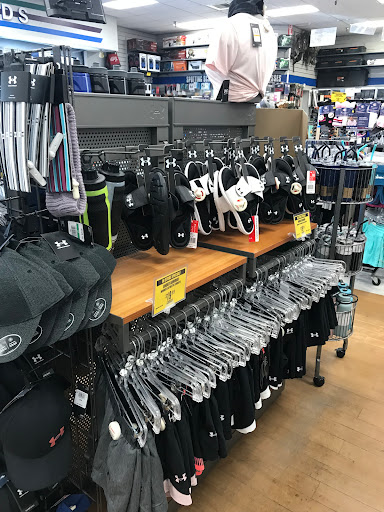 Sporting Goods Store «Big 5 Sporting Goods», reviews and photos, 2745 Pacific Coast Hwy, Torrance, CA 90505, USA