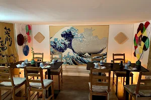 Haru Sushi Bar Gambetta image