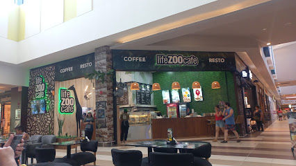Life Zoo Café