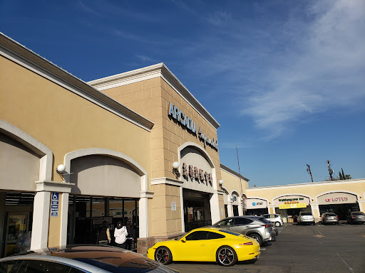 Supermarket «Arcadia Super Market», reviews and photos, 645 W Duarte Rd, Arcadia, CA 91007, USA