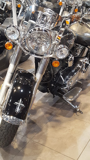 Motorcycle Dealer «Caliente Harley-Davidson», reviews and photos, 7230 NW Loop 410, San Antonio, TX 78245, USA