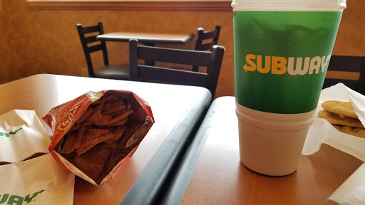 Restaurant «SUBWAY®Restaurants», reviews and photos, 801 W Main St, Olney, IL 62450, USA