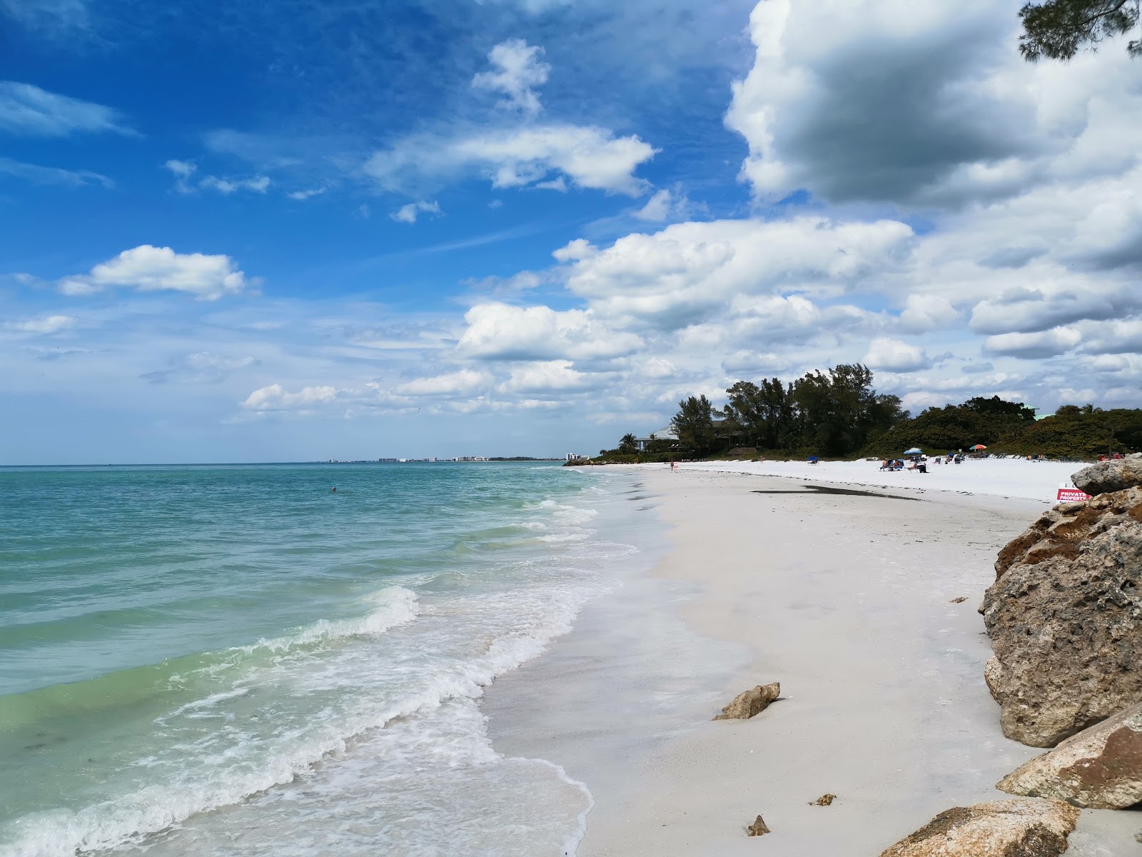 Sarasota beach的照片 带有宽敞的海岸
