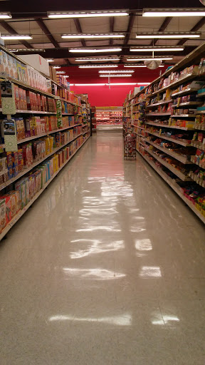 Grocery Store «H-E-B Grocery», reviews and photos, 2424 N 16th St, Orange, TX 77630, USA