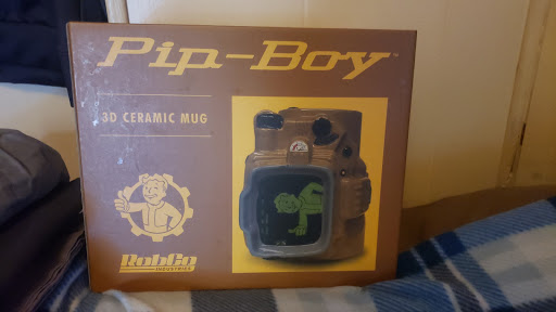 Video Game Store «GameStop», reviews and photos, 1867 Southfield Rd, Lincoln Park, MI 48146, USA