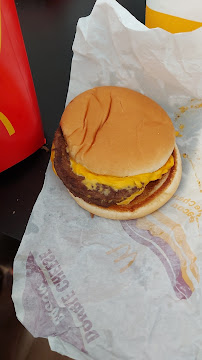 Cheeseburger du Restauration rapide McDonald's à Saint-Fargeau-Ponthierry - n°8