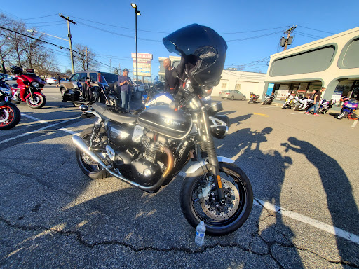 Motorcycle Parts Store «Cycle Gear», reviews and photos, 2052 Lincoln Hwy, Edison, NJ 08817, USA