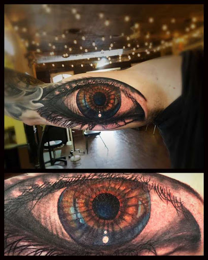 Tattoo Shop «Vintage Karma», reviews and photos, 110 W Sale St, Tuscola, IL 61953, USA