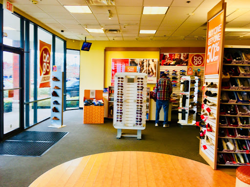 Shoe Store «Payless ShoeSource», reviews and photos, 10500 Ulmerton Rd #272, Largo, FL 33771, USA