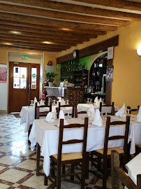Atmosphère du Restaurant Le Clos Saint Jacques à Provins - n°6