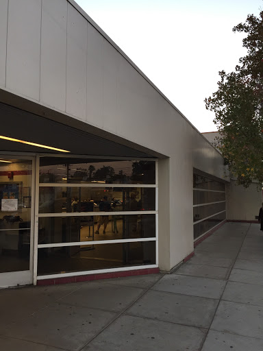 Post Office «United States Postal Service», reviews and photos, 14900 W Magnolia Blvd, Sherman Oaks, CA 91403, USA