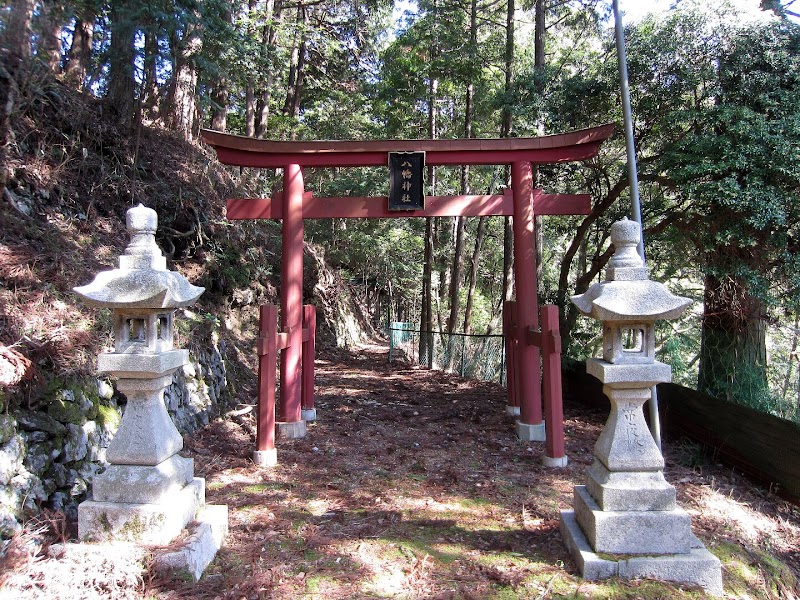 八幡神社