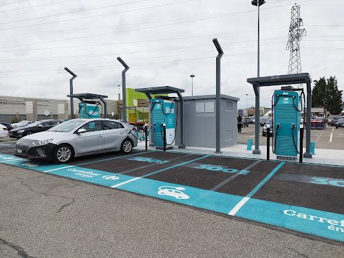 Borne de recharge de véhicules électriques Allego Station de recharge Mulhouse