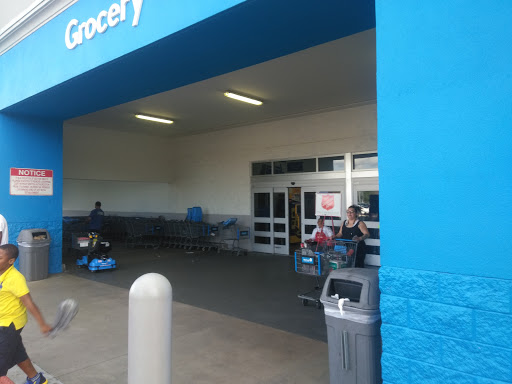 Department Store «Walmart Supercenter», reviews and photos, 9205 Gibsonton Dr, Gibsonton, FL 33534, USA