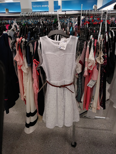 Shopping Mall «Southern Plaza Shopping Center», reviews and photos, 4200 S East St, Indianapolis, IN 46227, USA