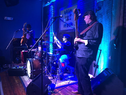 Music Instructor «Drum & Strum Music Center», reviews and photos, 102 Main St, Warrenton, VA 20186, USA