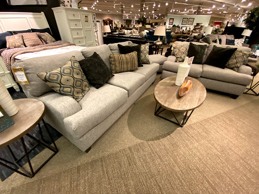 Furniture Store «Regency Furniture», reviews and photos, 7740 Ritchie Hwy, Glen Burnie, MD 21061, USA