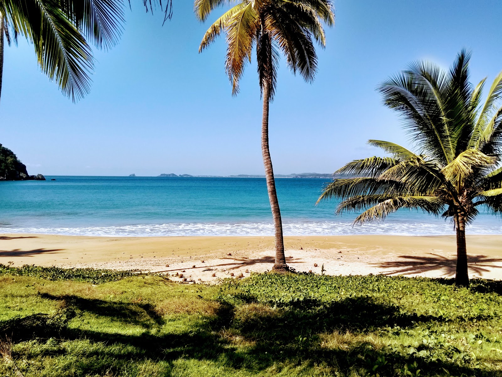 Playa El Tamarindo'in fotoğrafı - rahatlamayı sevenler arasında popüler bir yer