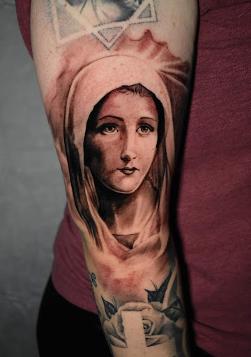 Explore broncos tattoo ideas, creative tattoo ideas in Tulia, available at Mister Placasos Tattoo Shop