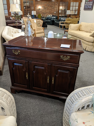 Consignment Shop «Furniture City Consignment», reviews and photos, 3555 Lake Eastbrook Blvd SE, Grand Rapids, MI 49546, USA
