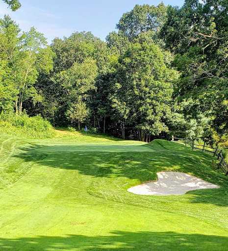 Golf Course «Guilford Lakes Golf Course», reviews and photos, 200 N Madison Rd, Guilford, CT 06437, USA
