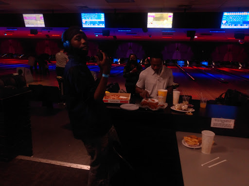 Bowling Alley «Crofton Bowling Centre», reviews and photos, 2115 Priest Bridge Dr, Crofton, MD 21114, USA