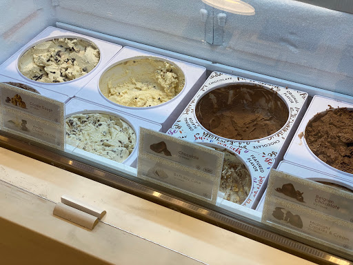 Ice Cream Shop «Häagen-Dazs® Ice Cream Shop», reviews and photos, 22 E Ridgewood Ave, Ridgewood, NJ 07450, USA