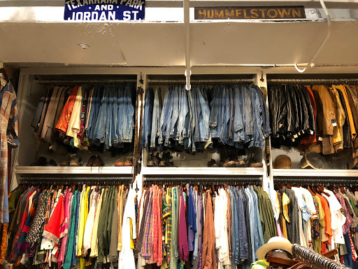 Vintage Clothing Store «10 ft Single by Stella Dallas», reviews and photos, 285 N 6th St, Brooklyn, NY 11211, USA