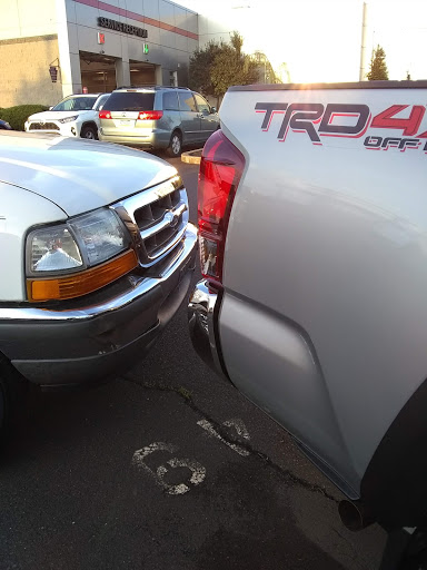 Auto Body Shop «Hayes Auto Body», reviews and photos, 115 Schoolhouse Rd, Souderton, PA 18964, USA