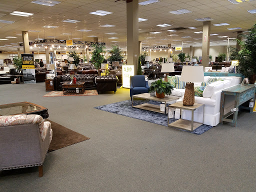 Furniture Store «The Dump Furniture Outlet», reviews and photos, 5700 NJ-42, Turnersville, NJ 08012, USA