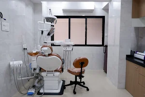 Sunshine Smiles Dental Studio And Implant Centre image