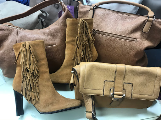 Thrift Store «Hope Chest Thrift Store», reviews and photos, 1215 8th Ave W, Bradenton, FL 34205, USA