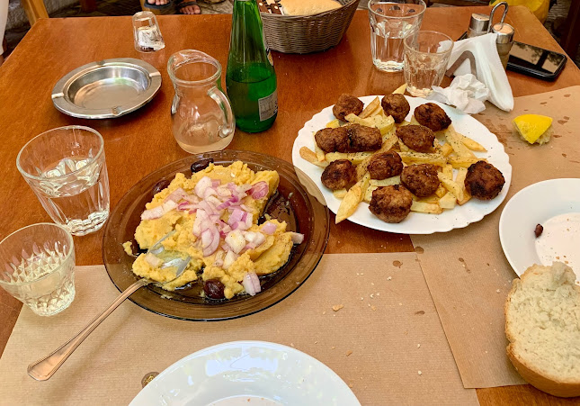 Το Σοκάκι Της Ευτυχίας - Ερμούπολη