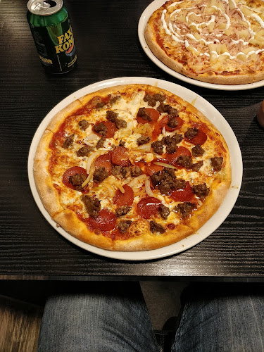 Anmeldelser af La Palma Pizza Ishøj i Taastrup - Pizza