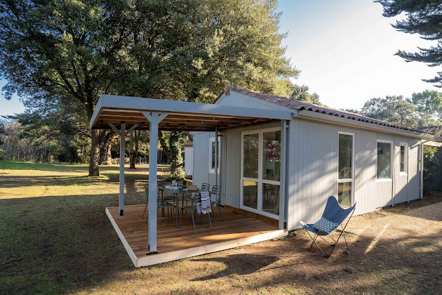 Photo Camping avec cabanes Slow Village Ile de Ré 17410 Saint-Martin-de-Ré