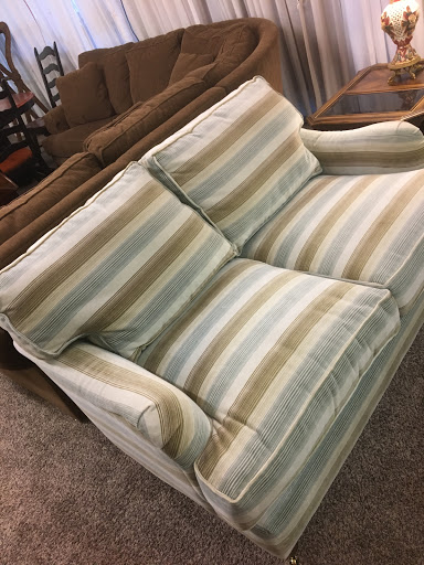 Used Furniture Store «Barrington Resale Shop», reviews and photos, 2214 E Algonquin Rd, Algonquin, IL 60102, USA