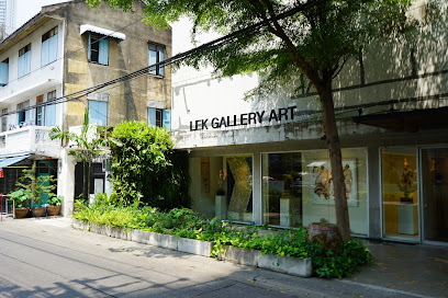 Lek Gallery Art