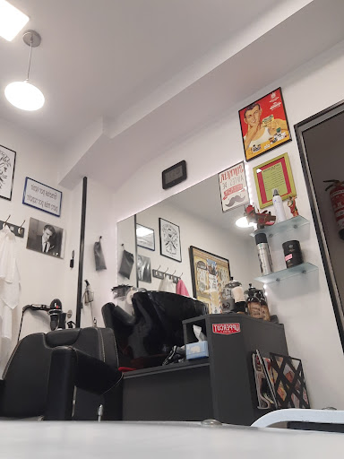 Peluquería Masculina Ados en Barreda, Santander