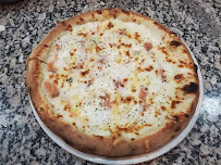 Plats et boissons du Pizzeria Pizza Royale à La Ricamarie - n°1