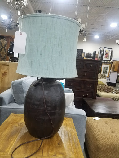 Consignment Shop «Home Consignment Center - Bee Cave», reviews and photos, 12812 Shops Pkwy, Austin, TX 78738, USA