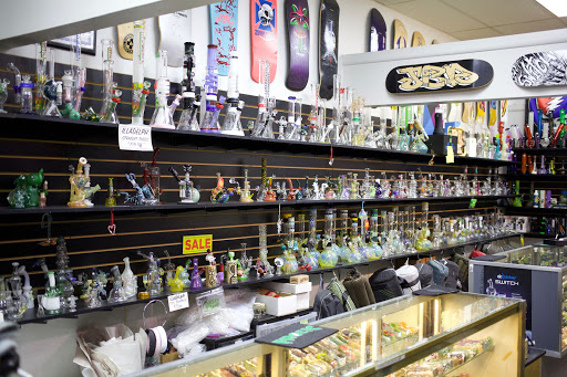 Tobacco Shop «Frolic of Exton», reviews and photos, 325 E Lincoln Hwy, Exton, PA 19341, USA