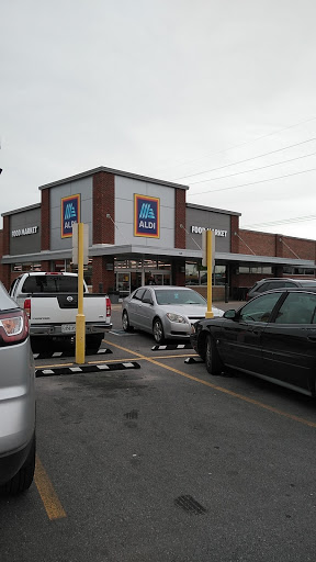Grocery Store «ALDI», reviews and photos, 135 Gallatin Pike S, Madison, TN 37115, USA