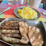 Photo n°1 de l'avis de Charlie.u fait le 21/07/2022 à 17:28 sur le  Restaurant Bratwurstglöcklein im Handwerkerhof à Nuremberg