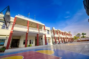 Beaconhouse Valencia Town image