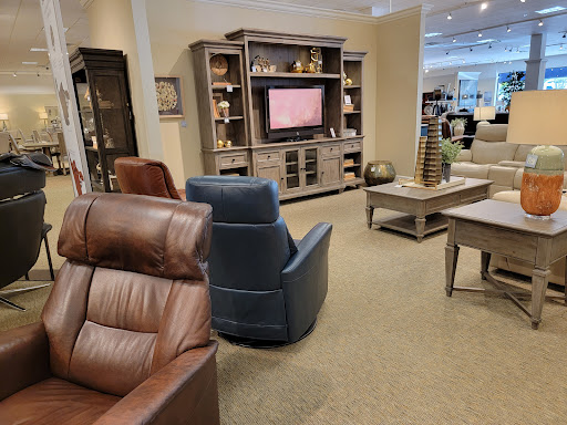 Furniture Store «Havertys Furniture», reviews and photos, 2940 Apalachee Pkwy, Tallahassee, FL 32301, USA
