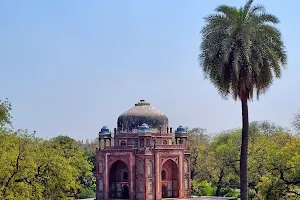 Barber's Tomb image