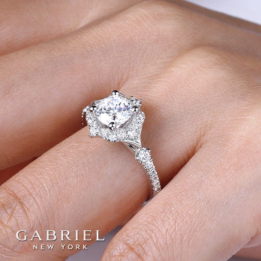 Jewelry Store «Classic Designs Jewelry», reviews and photos, 24260 Valencia Blvd, Valencia, CA 91355, USA