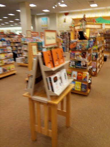 Book Store «Barnes & Noble», reviews and photos, 371 Putnam Pike, Smithfield, RI 02917, USA